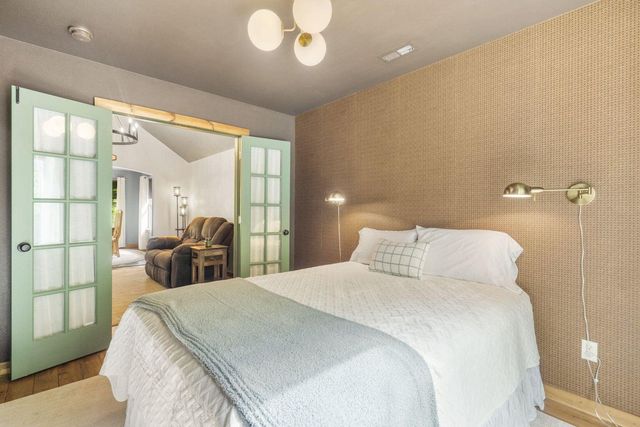 1226 Peace In Valley Road, Blue Eye, MO 65611