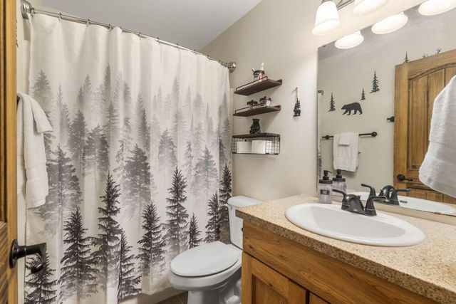 1226 Peace In Valley Road, Blue Eye, MO 65611