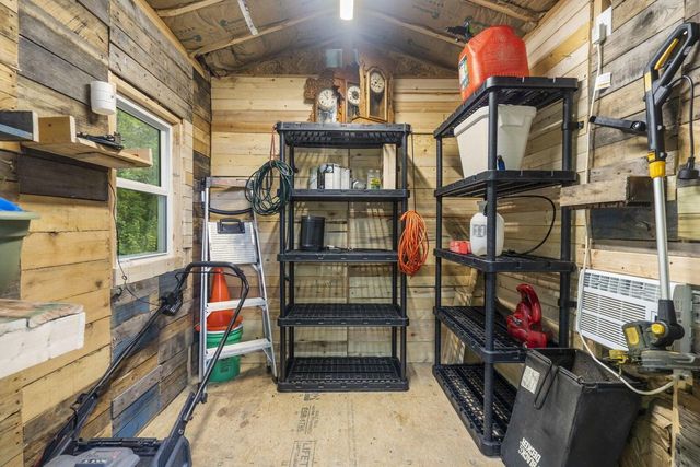 1226 Peace In Valley Road, Blue Eye, MO 65611