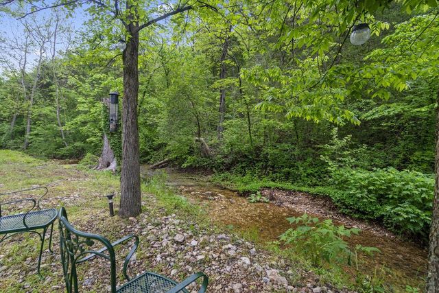 1226 Peace In Valley Road, Blue Eye, MO 65611