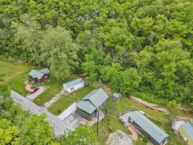 1226 Peace In Valley Road, Blue Eye, MO 65611