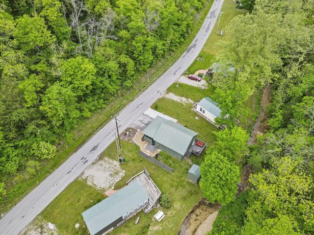 1226 Peace In Valley Road, Blue Eye, MO 65611