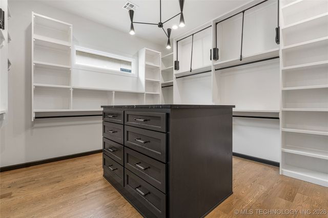 11927 S Vandalia Avenue, Tulsa, OK 74103