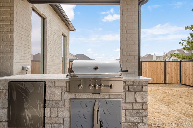 11927 S Vandalia Avenue, Tulsa, OK 74103