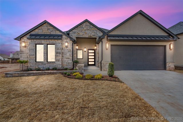 11927 S Vandalia Avenue, Tulsa, OK 74103