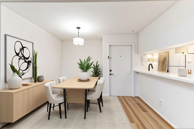 3015 Walnut Bend Lane 31, Houston, TX 77042