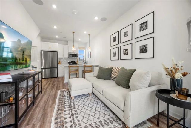 1567 Lima Way 3, Placentia, CA 92870