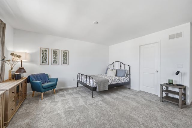1313 Marston Street, South Elgin, IL 60177