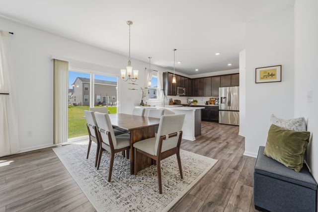 1313 Marston Street, South Elgin, IL 60177