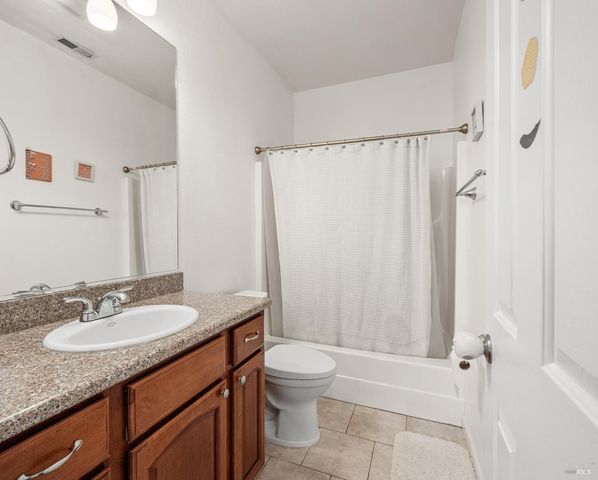 18094 Spyglass Rd, Hidden Valley Lake, CA 95467