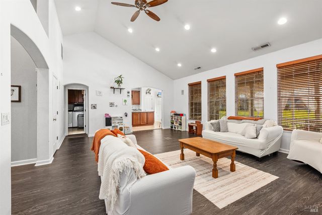 18094 Spyglass Rd, Hidden Valley Lake, CA 95467