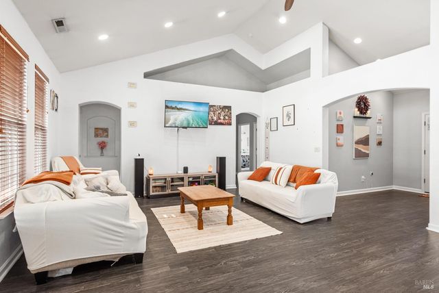 18094 Spyglass Rd, Hidden Valley Lake, CA 95467