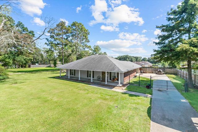 1540 Rollins Rd, Zachary, LA 70791