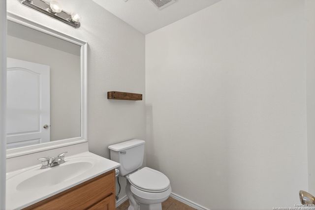 10122 Cactus Valley, San Antonio, TX 78254