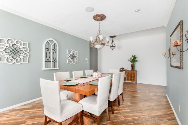 7002 Lakeside Drive, Liberty, TX 77575