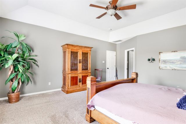 7002 Lakeside Drive, Liberty, TX 77575