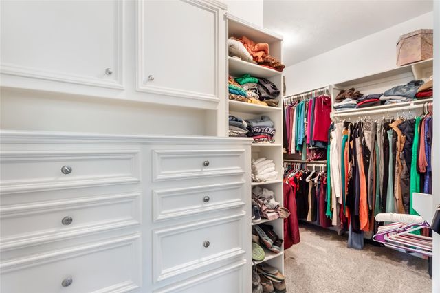 7002 Lakeside Drive, Liberty, TX 77575