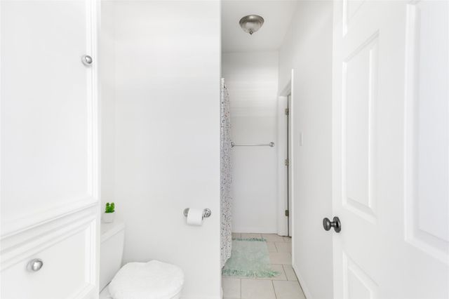 7002 Lakeside Drive, Liberty, TX 77575