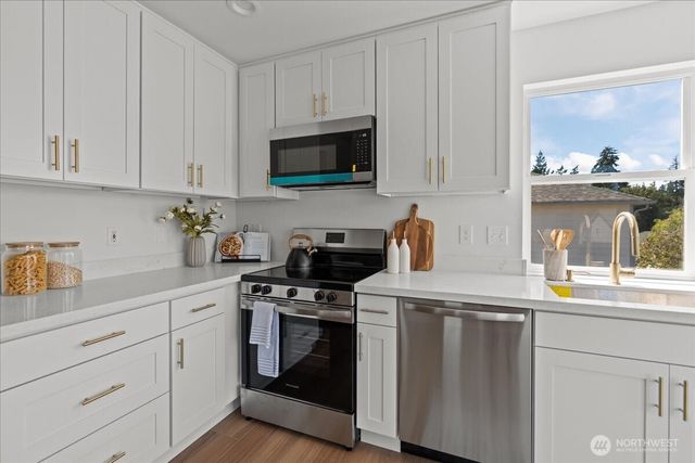 2956 lowren Loop, Port Orchard, WA 98366