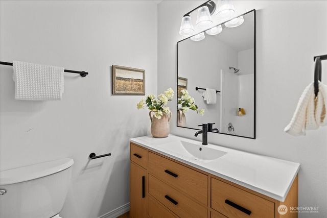 2956 lowren Loop, Port Orchard, WA 98366