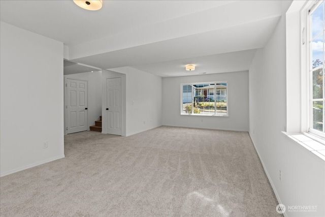 2956 lowren Loop, Port Orchard, WA 98366
