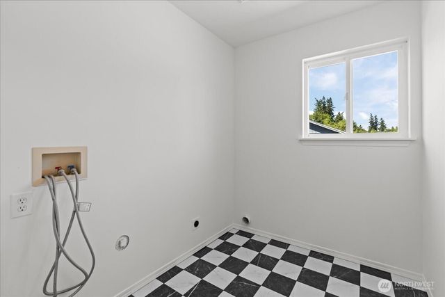 2956 lowren Loop, Port Orchard, WA 98366