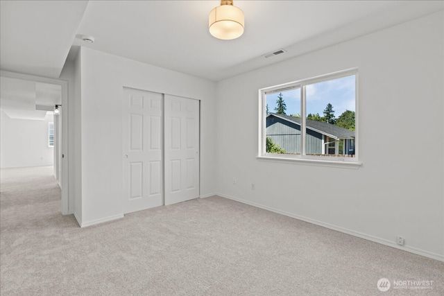2956 lowren Loop, Port Orchard, WA 98366