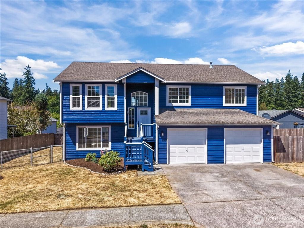 2956 lowren Loop, Port Orchard, WA 98366
