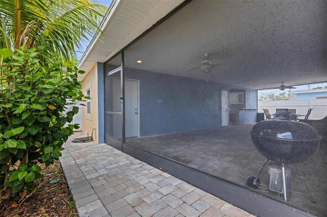 2707 W LEROY STREET, Tampa, FL 33607