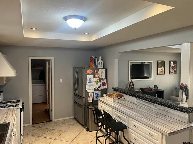 407 Fulton, Pittsburg, TX 75686