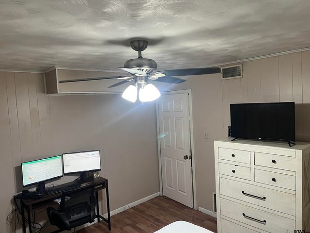 407 Fulton, Pittsburg, TX 75686