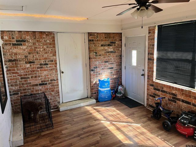 407 Fulton, Pittsburg, TX 75686