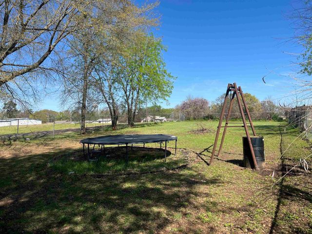 407 Fulton, Pittsburg, TX 75686