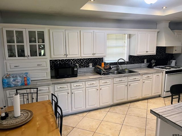 407 Fulton, Pittsburg, TX 75686