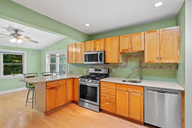4 Marcia Lane, New City, NY 10956