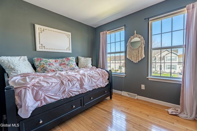 6 Cobblestone Lane, Troy, NY 12180