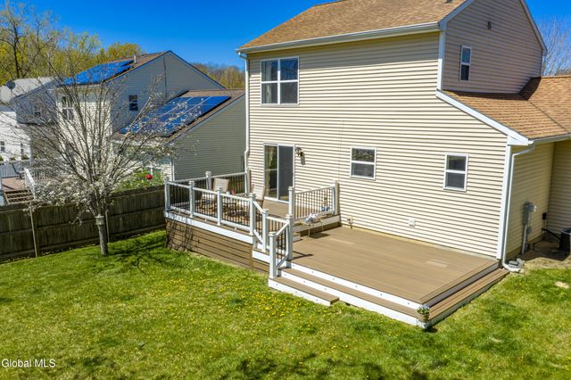 6 Cobblestone Lane, Troy, NY 12180