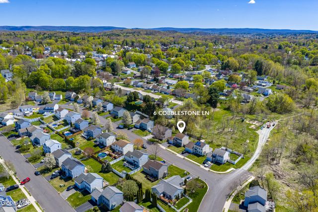 6 Cobblestone Lane, Troy, NY 12180