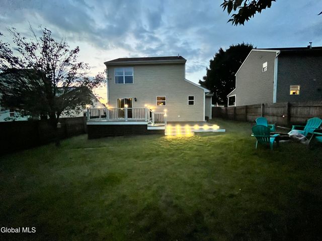 6 Cobblestone Lane, Troy, NY 12180