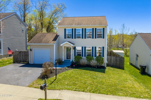 6 Cobblestone Lane, Troy, NY 12180