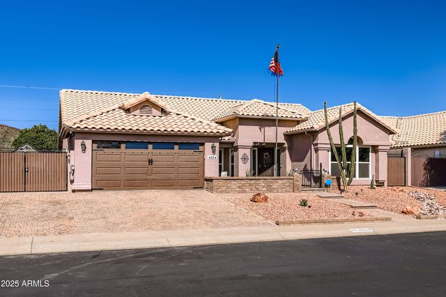 4334 W VILLA LINDA Drive, Glendale, AZ 85310