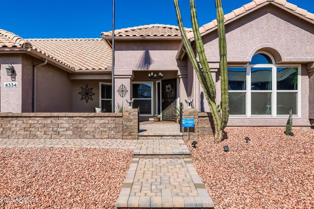 4334 W VILLA LINDA Drive, Glendale, AZ 85310