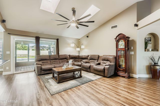 4334 W VILLA LINDA Drive, Glendale, AZ 85310