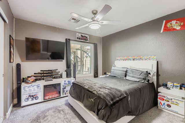 4334 W VILLA LINDA Drive, Glendale, AZ 85310