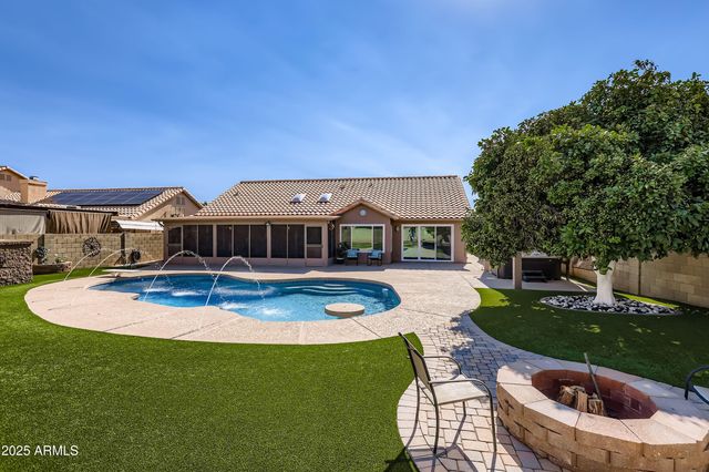 4334 W VILLA LINDA Drive, Glendale, AZ 85310