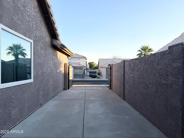 4334 W VILLA LINDA Drive, Glendale, AZ 85310