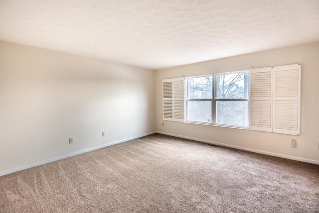 441 Lake Front Drive, Lebanon, OH 45036