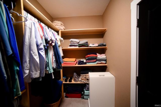 5753 N Golf Course Road, Bicknell, IN 47512