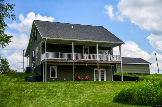 5753 N Golf Course Road, Bicknell, IN 47512