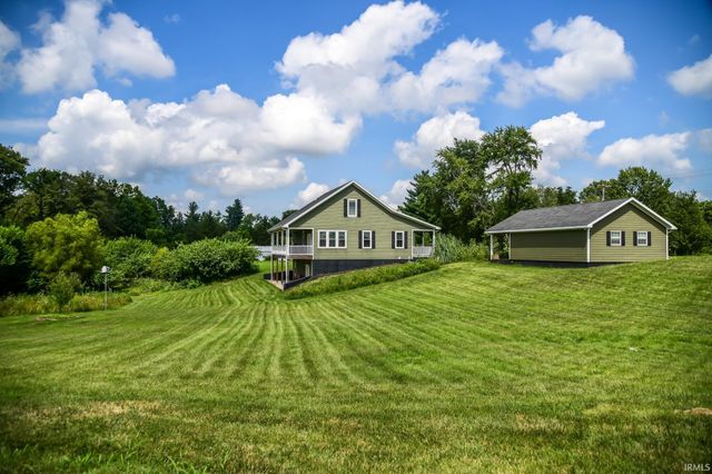 5753 N Golf Course Road, Bicknell, IN 47512